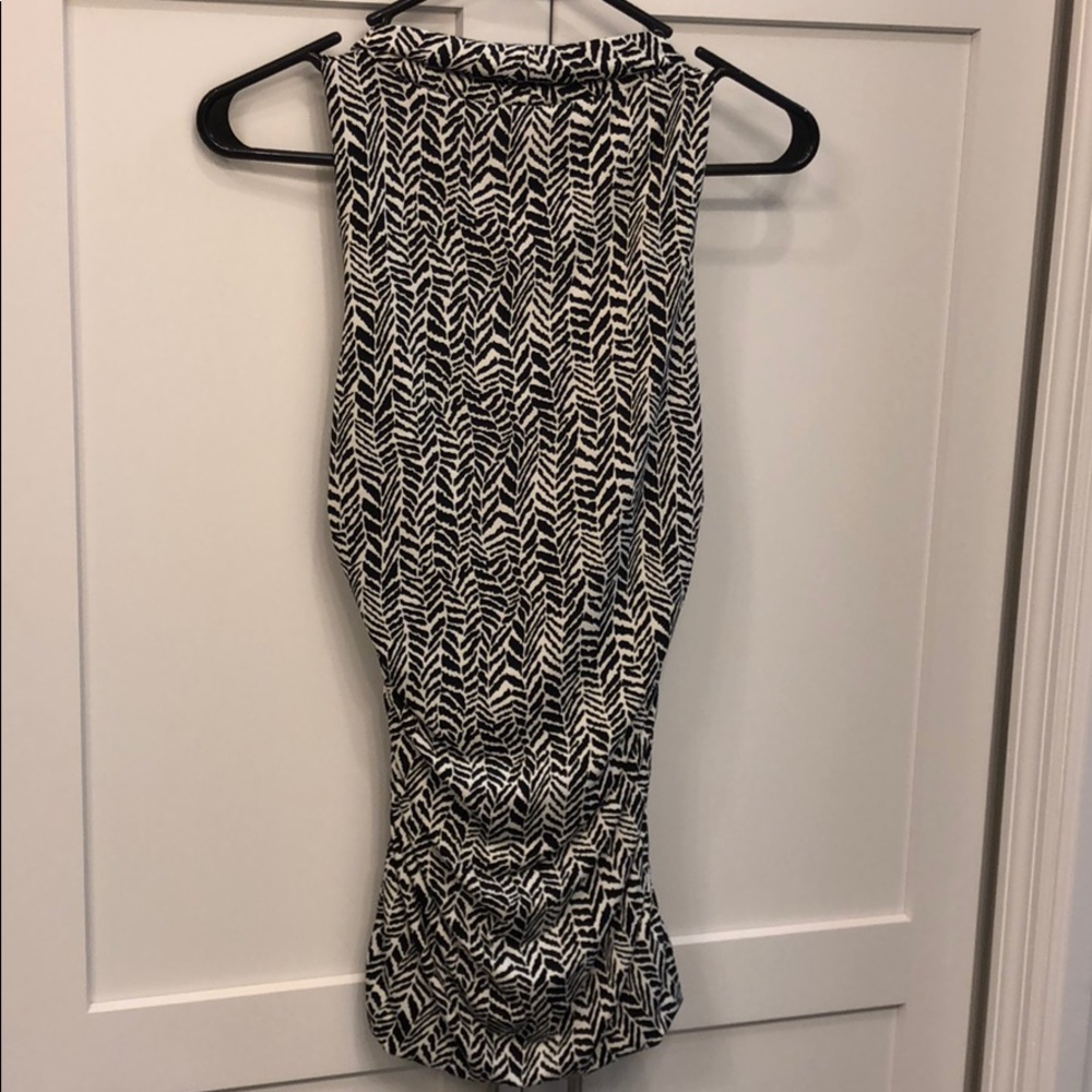 Express Tank Top - Picture 4 of 4